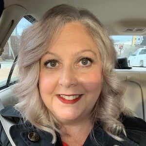 Meet your Posher, Lori